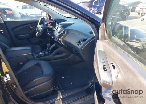 2015 Hyundai Tucson Gls z USA, uszkodzony, nr VIN KM8JTCAF4FU103290